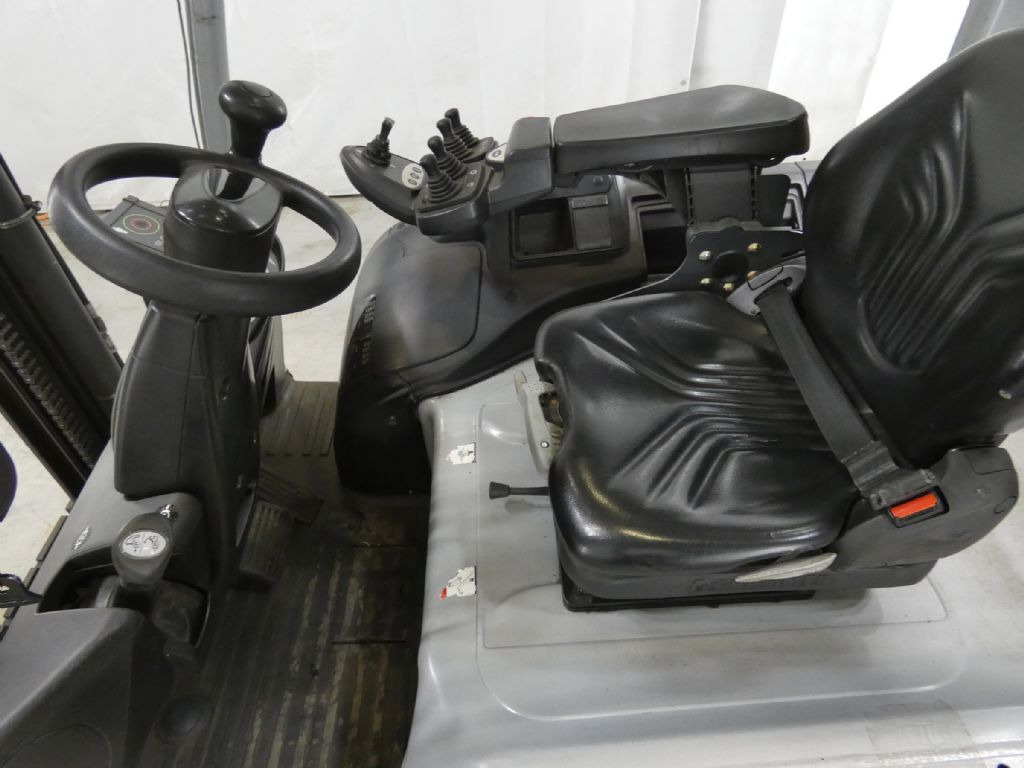 STILL RX60-30L - Электропогрузчик: фото 3 STILL RX60-30L - Электропогрузчик: фото 3