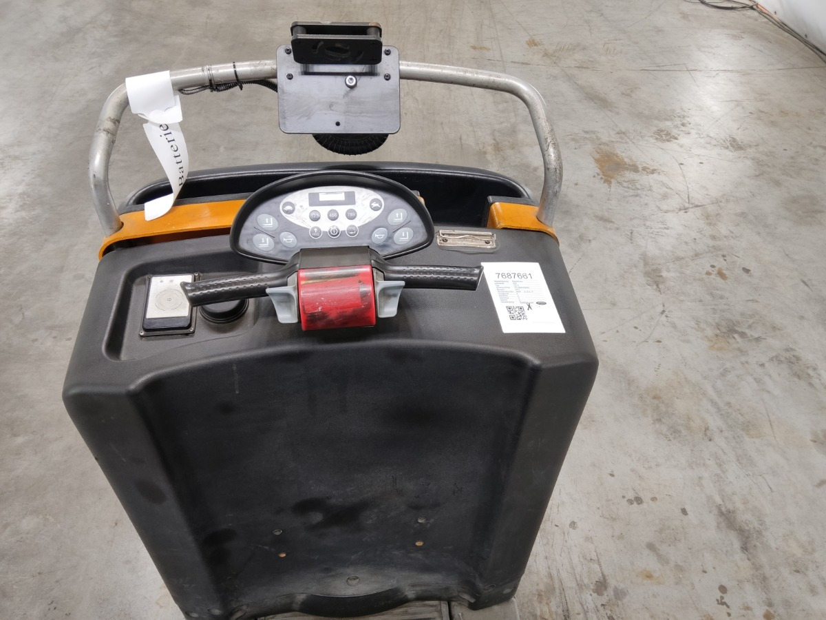 Still CX-T - Складской тягач: фото 3 Still CX-T - Складской тягач: фото 3