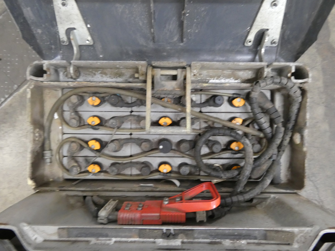 Still EXU-S24/2400MM - Тележка: фото 4 Still EXU-S24/2400MM - Тележка: фото 4