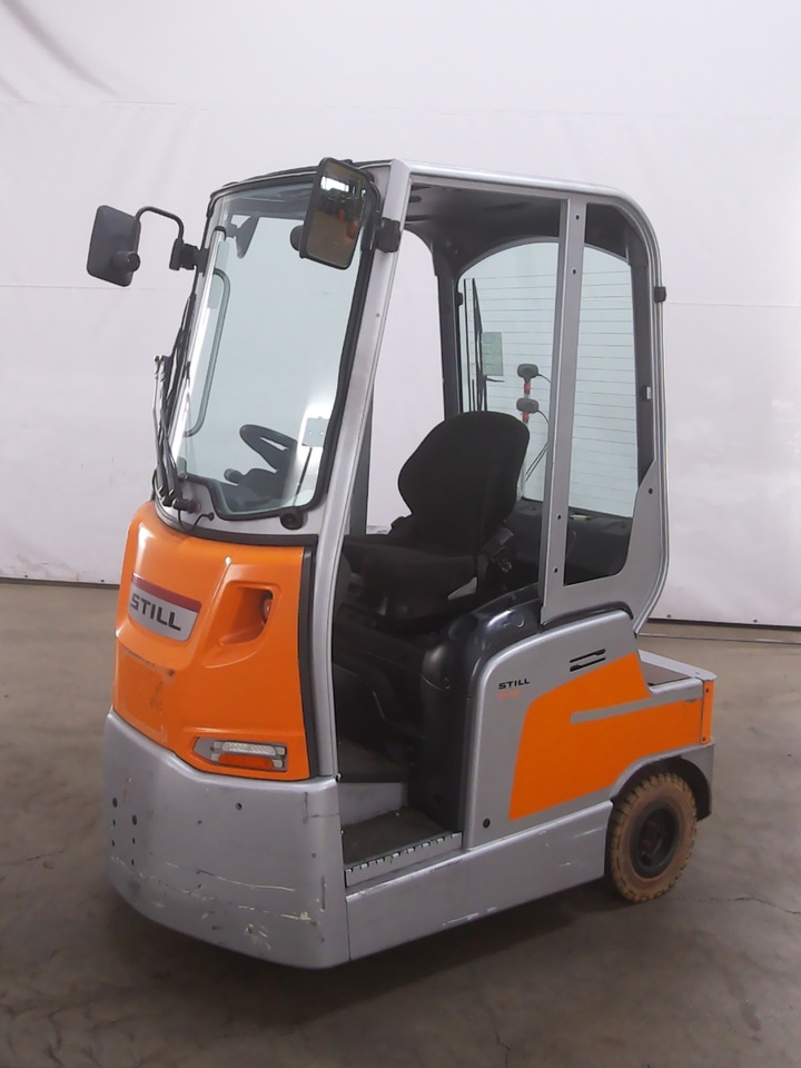 Still LTX70 - Складской тягач: фото 1 Still LTX70 - Складской тягач: фото 1