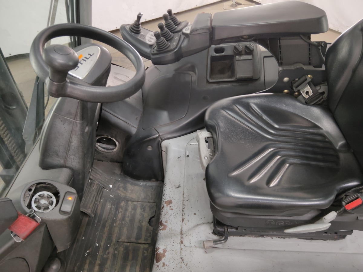 Still RX60-30L - Электропогрузчик: фото 3 Still RX60-30L - Электропогрузчик: фото 3