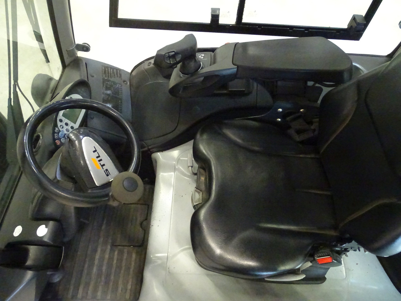 Still RX60-45 - Электропогрузчик: фото 3 Still RX60-45 - Электропогрузчик: фото 3