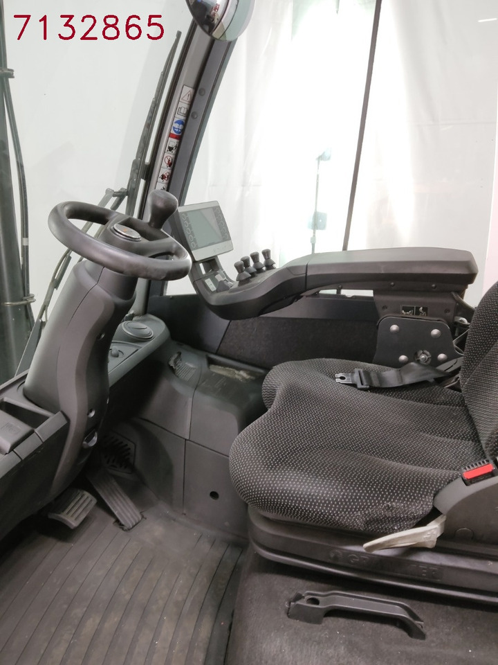 Still RX70-35T - Вилочный погрузчик: фото 3 Still RX70-35T - Вилочный погрузчик: фото 3