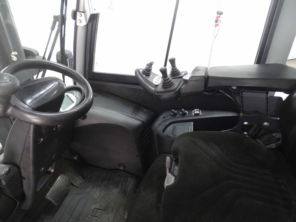 Still RX70-70 - Дизельный погрузчик: фото 4 Still RX70-70 - Дизельный погрузчик: фото 4