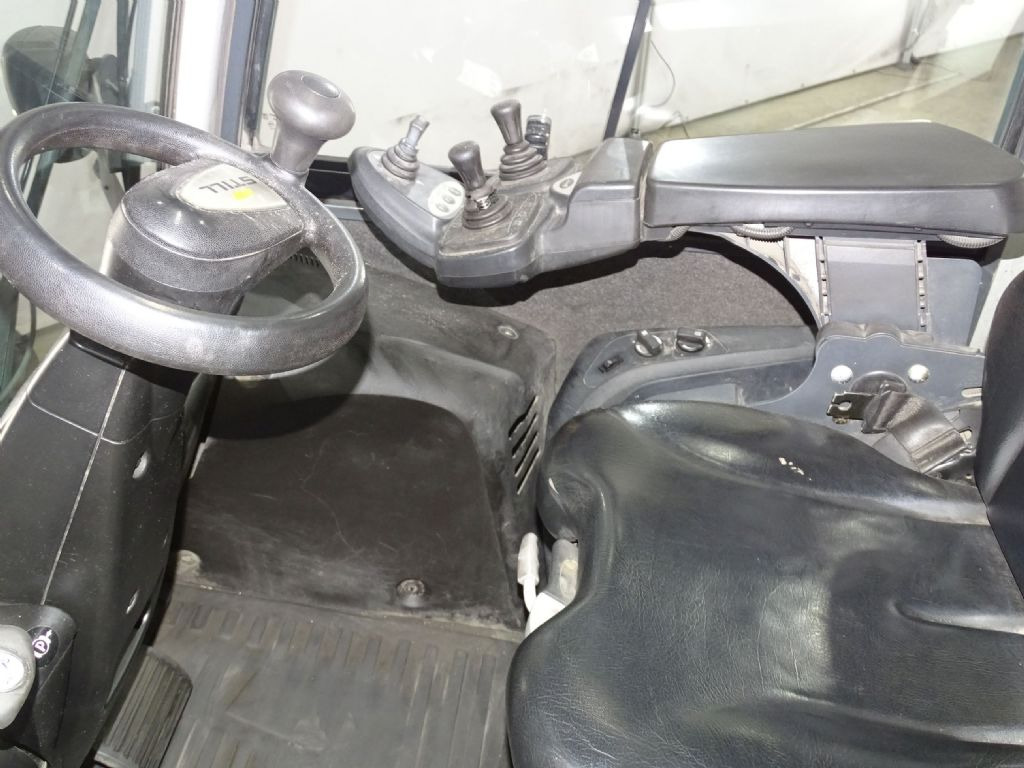 Still RX70-70 - Дизельный погрузчик: фото 3 Still RX70-70 - Дизельный погрузчик: фото 3