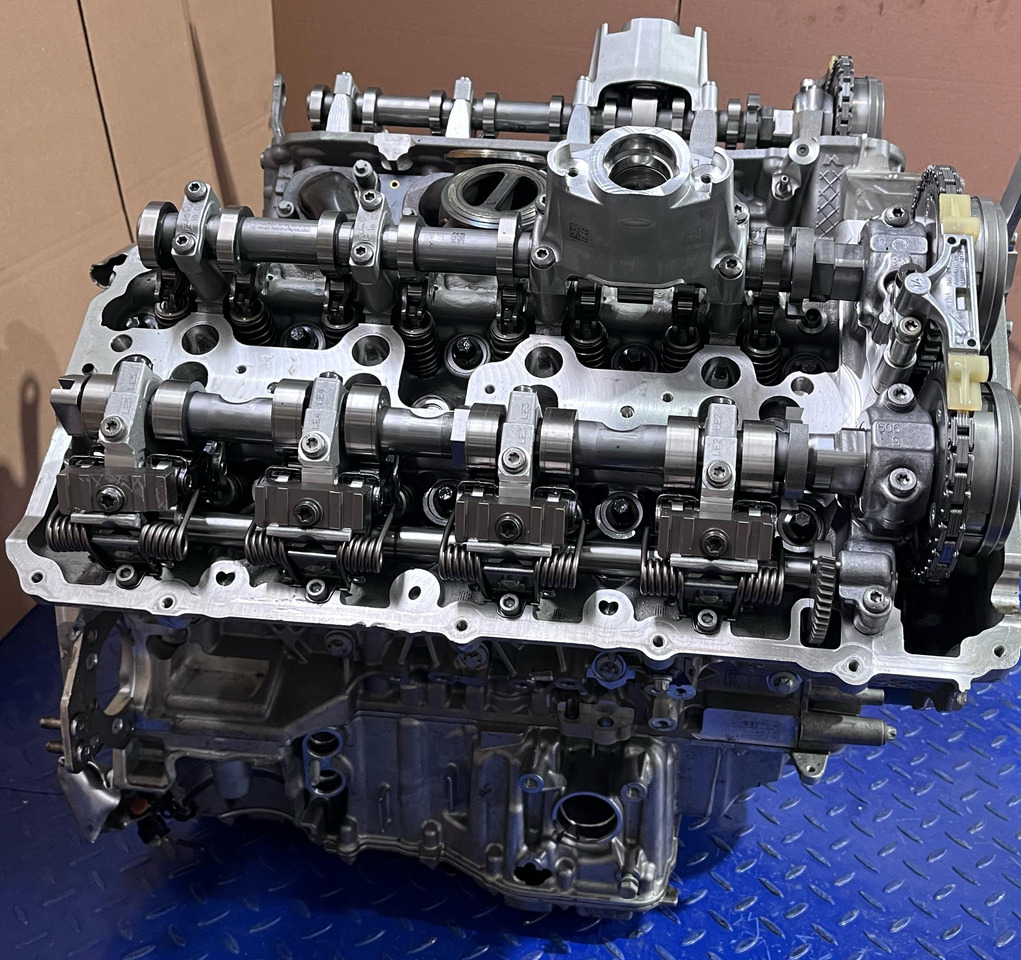 BMW Motor S63B44B Euro 6 - Двигатель: фото 4 BMW Motor S63B44B Euro 6 - Двигатель: фото 4