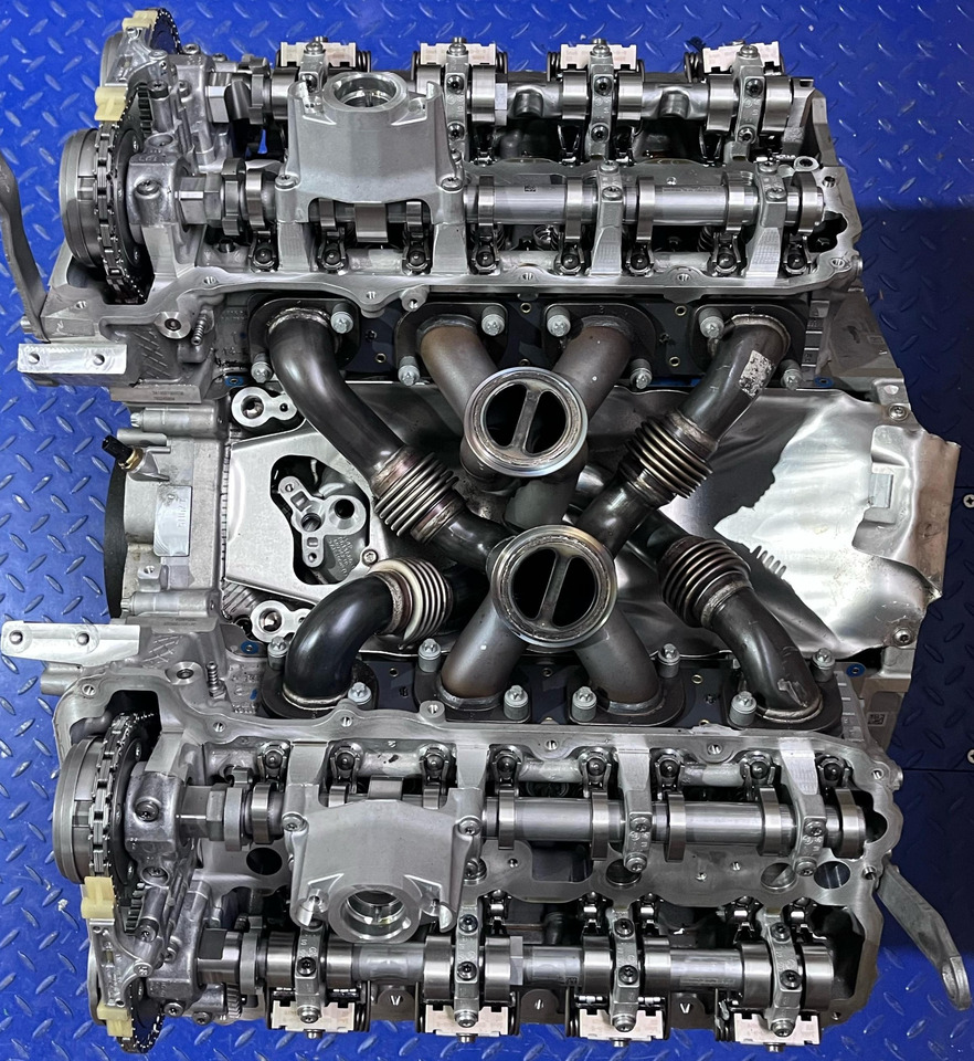 BMW Motor S63B44B Euro 6 - Двигатель: фото 3 BMW Motor S63B44B Euro 6 - Двигатель: фото 3