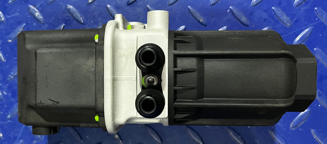 MERCEDES-BENZ AdBlue Pump Reconditioned Mercedes Actros MP5 - Бак для AdBlue: фото 5 MERCEDES-BENZ AdBlue Pump Reconditioned Mercedes Actros MP5 - Бак для AdBlue: фото 5