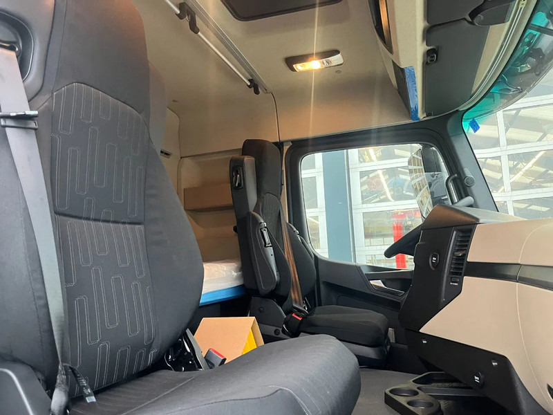 Mercedes-Benz Actros 2045 S 4x2 Tractor Head в лизинг Mercedes-Benz Actros 2045 S 4x2 Tractor Head: фото 17 Mercedes-Benz Actros 2045 S 4x2 Tractor Head в лизинг Mercedes-Benz Actros 2045 S 4x2 Tractor Head: фото 17