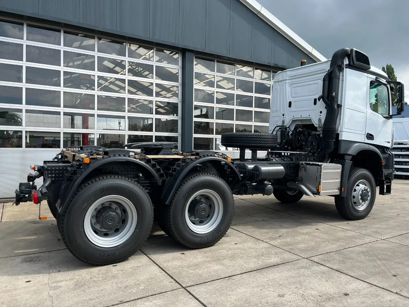 Mercedes-Benz Arocs 4058 AS 6x6 Tractor Head 180T Push Pull EURO-3 - Тягач: фото 5 Mercedes-Benz Arocs 4058 AS 6x6 Tractor Head 180T Push Pull EURO-3 - Тягач: фото 5