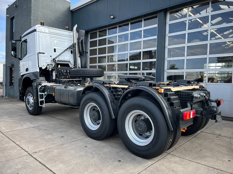Mercedes-Benz Arocs 4058 AS 6x6 Tractor Head 180T Push Pull EURO-5 - Тягач: фото 3 Mercedes-Benz Arocs 4058 AS 6x6 Tractor Head 180T Push Pull EURO-5 - Тягач: фото 3
