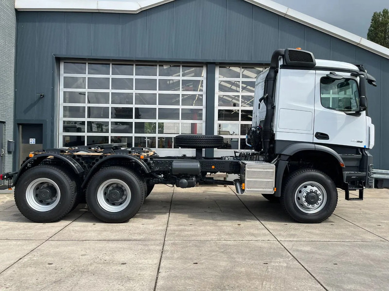 Новый Тягач Mercedes-Benz Arocs 4058 AS 6x6 Tractor Head 180T Push Pull euro3 (Pre order): фото 6