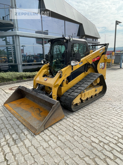 Cat 299D - Мини-погрузчик с бортовым поворотом: фото 1 Cat 299D - Мини-погрузчик с бортовым поворотом: фото 1