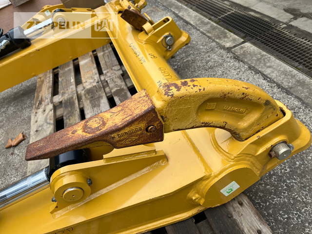 Cat 3-Zahn Heckaufreißer - Рыхлитель для Строительной техники: фото 4 Cat 3-Zahn Heckaufreißer - Рыхлитель для Строительной техники: фото 4