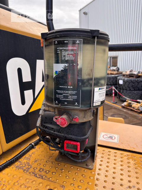 Колёсный погрузчик Cat 966M: фото 9