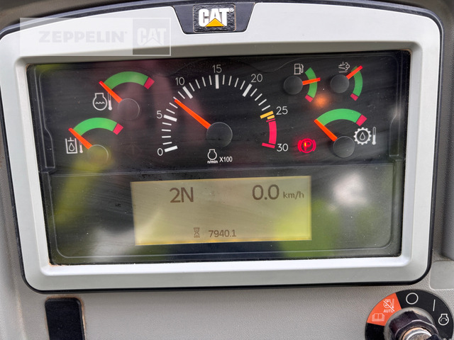 Колёсный погрузчик Cat 966M: фото 10