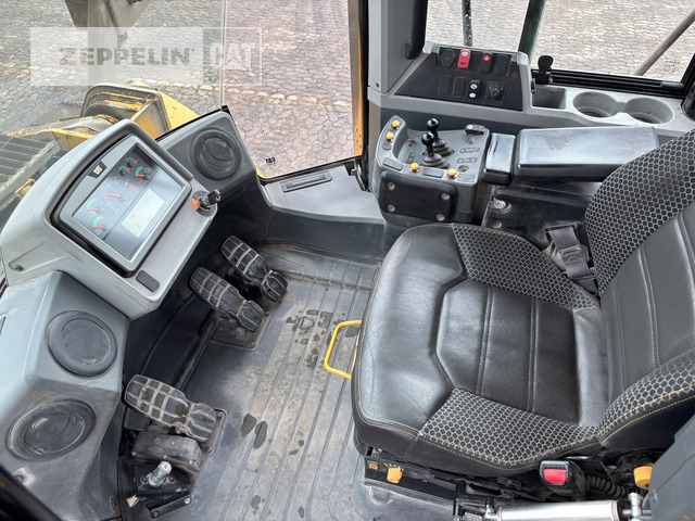 Колёсный погрузчик Cat 972M: фото 21 Колёсный погрузчик Cat 972M: фото 21