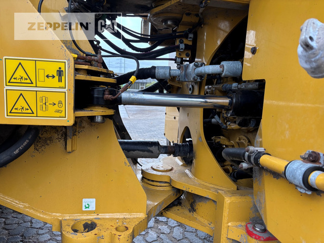 Колёсный погрузчик Cat 972M: фото 15 Колёсный погрузчик Cat 972M: фото 15