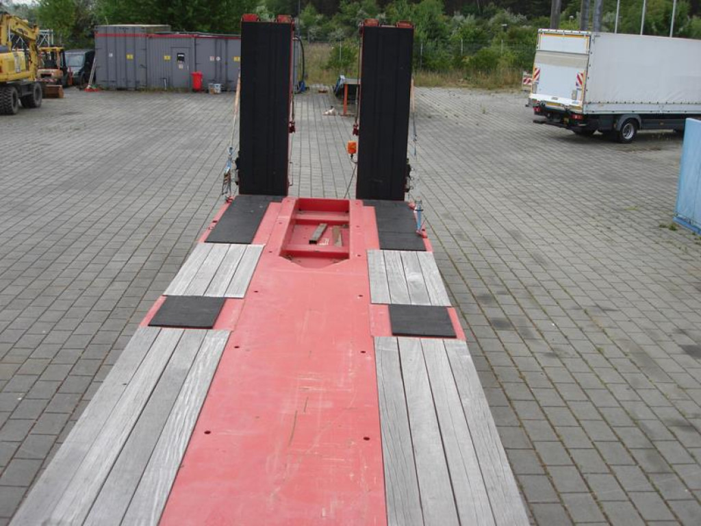 GOLDHOFER Satteltieflader STN-L 3 (245) RM Tiefladerauflieger - Низкорамный полуприцеп: фото 5 GOLDHOFER Satteltieflader STN-L 3 (245) RM Tiefladerauflieger - Низкорамный полуприцеп: фото 5