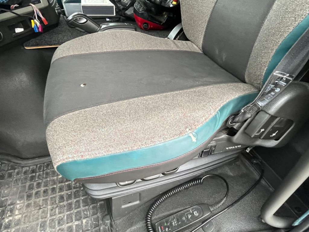 VOLVO (S) Truck FM 420 6x2 Pritsche Heckkran 27m t,Funk,Jib ,E6 - Грузовик бортовой/ Платформа, Автоманипулятор: фото 4 VOLVO (S) Truck FM 420 6x2 Pritsche Heckkran 27m t,Funk,Jib ,E6 - Грузовик бортовой/ Платформа, Автоманипулятор: фото 4