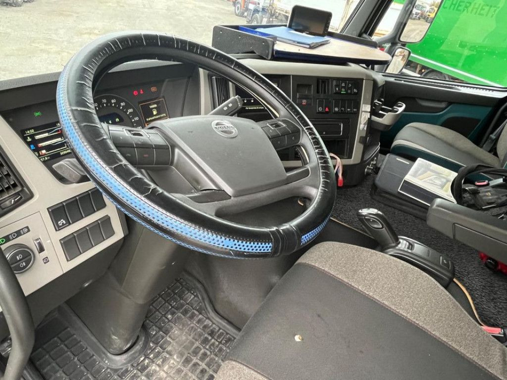 Volvo FM 420 6x2 Pritsche Heckkran 27m/t,Funk,Jib ,E6 - Грузовик бортовой/ Платформа, Автоманипулятор: фото 5 Volvo FM 420 6x2 Pritsche Heckkran 27m/t,Funk,Jib ,E6 - Грузовик бортовой/ Платформа, Автоманипулятор: фото 5