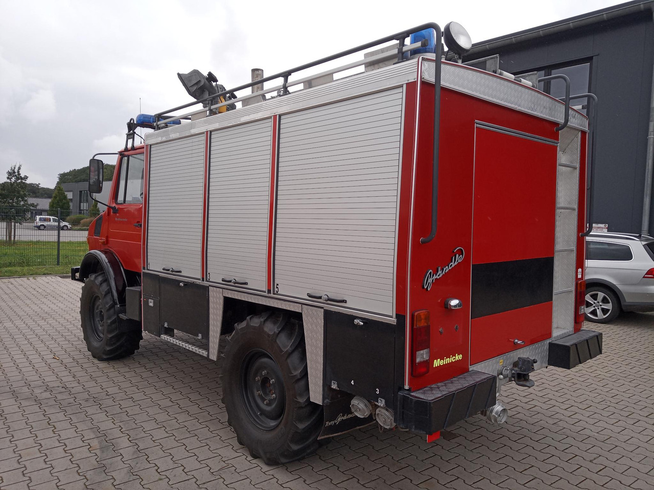 Mercedes Benz Unimog U1300L Unimog Firetruck - Пожарная машина: фото 5 Mercedes Benz Unimog U1300L Unimog Firetruck - Пожарная машина: фото 5