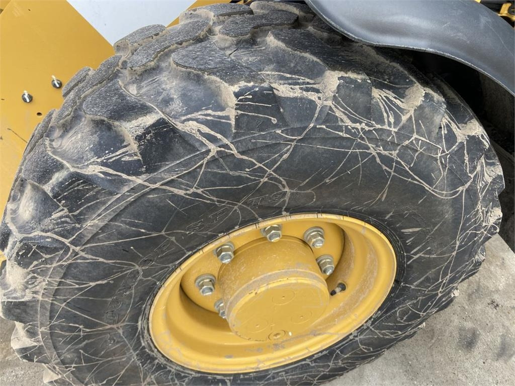 Компактный фронтальный погрузчик CAT 906M (7164): фото 10