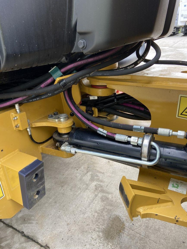 Компактный фронтальный погрузчик CAT 906M (7164): фото 15