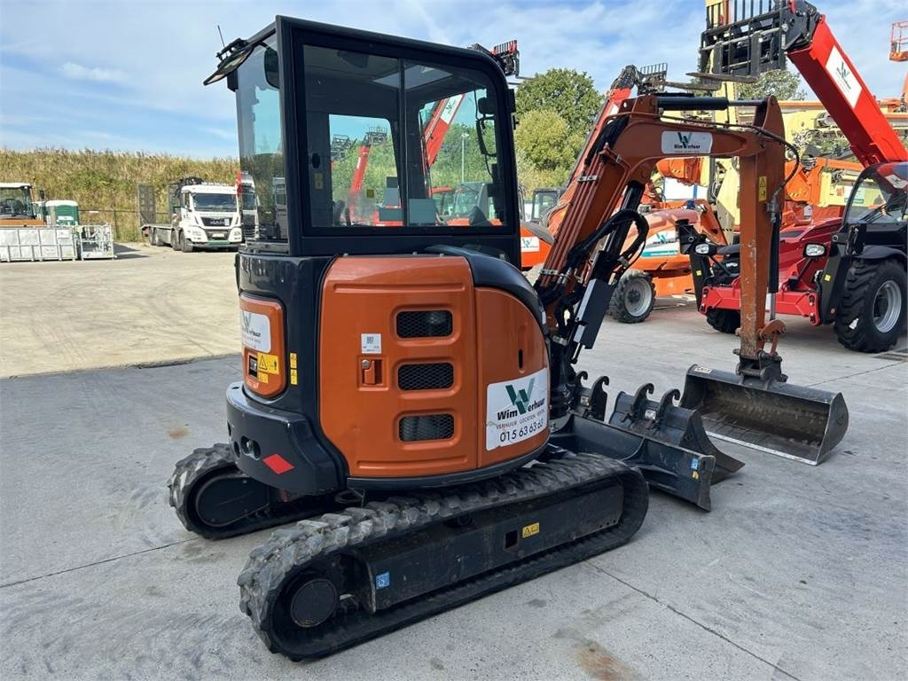 Hitachi ZX33U-6 (7740) - Мини-экскаватор: фото 5 Hitachi ZX33U-6 (7740) - Мини-экскаватор: фото 5