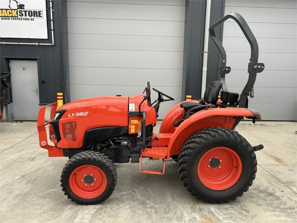 Kubota L1-382 (7325) - Коммунальный трактор: фото 3 Kubota L1-382 (7325) - Коммунальный трактор: фото 3