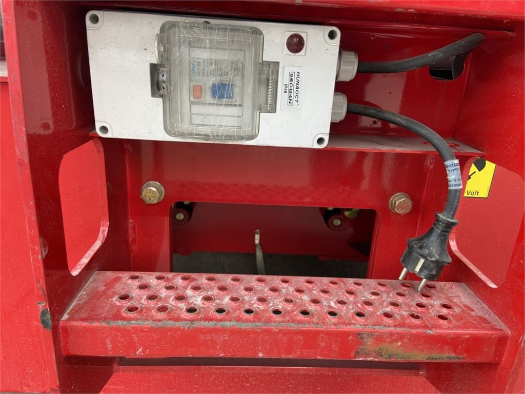 Magni ES1612ACP (7896) - Ножничный подъемник: фото 4 Magni ES1612ACP (7896) - Ножничный подъемник: фото 4