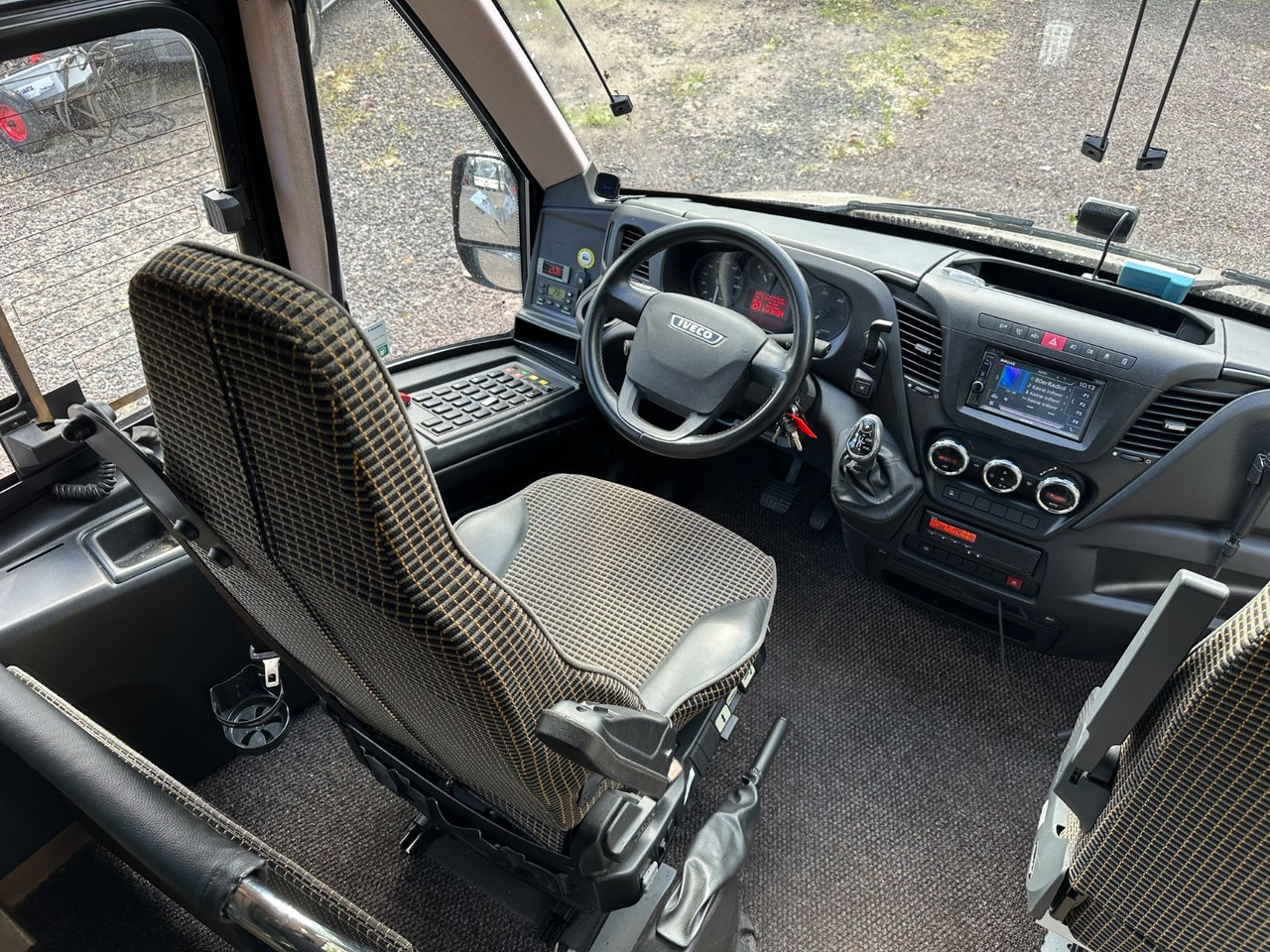 Iveco First Rosero-P (82 tkm*29 Sitze) Rapido O818 - Микроавтобус, Пассажирский фургон: фото 4 Iveco First Rosero-P (82 tkm*29 Sitze) Rapido O818 - Микроавтобус, Пассажирский фургон: фото 4