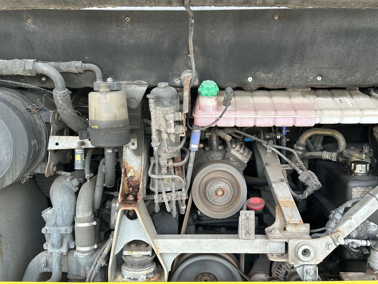 Neoplan P25 Trendliner 3516ÜC Klimaanlage*WC*57 Sitze Neoplan P25 Trendliner 3516ÜC Klimaanlage*WC*57 Sitze - Туристический автобус: фото 4 Neoplan P25 Trendliner 3516ÜC Klimaanlage*WC*57 Sitze Neoplan P25 Trendliner 3516ÜC Klimaanlage*WC*57 Sitze - Туристический автобус: фото 4