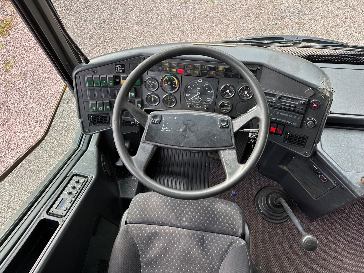 Пригородный автобус Setra S 315 UL (56 Sitze*Klima*Schalt*TOP): фото 14 Пригородный автобус Setra S 315 UL (56 Sitze*Klima*Schalt*TOP): фото 14