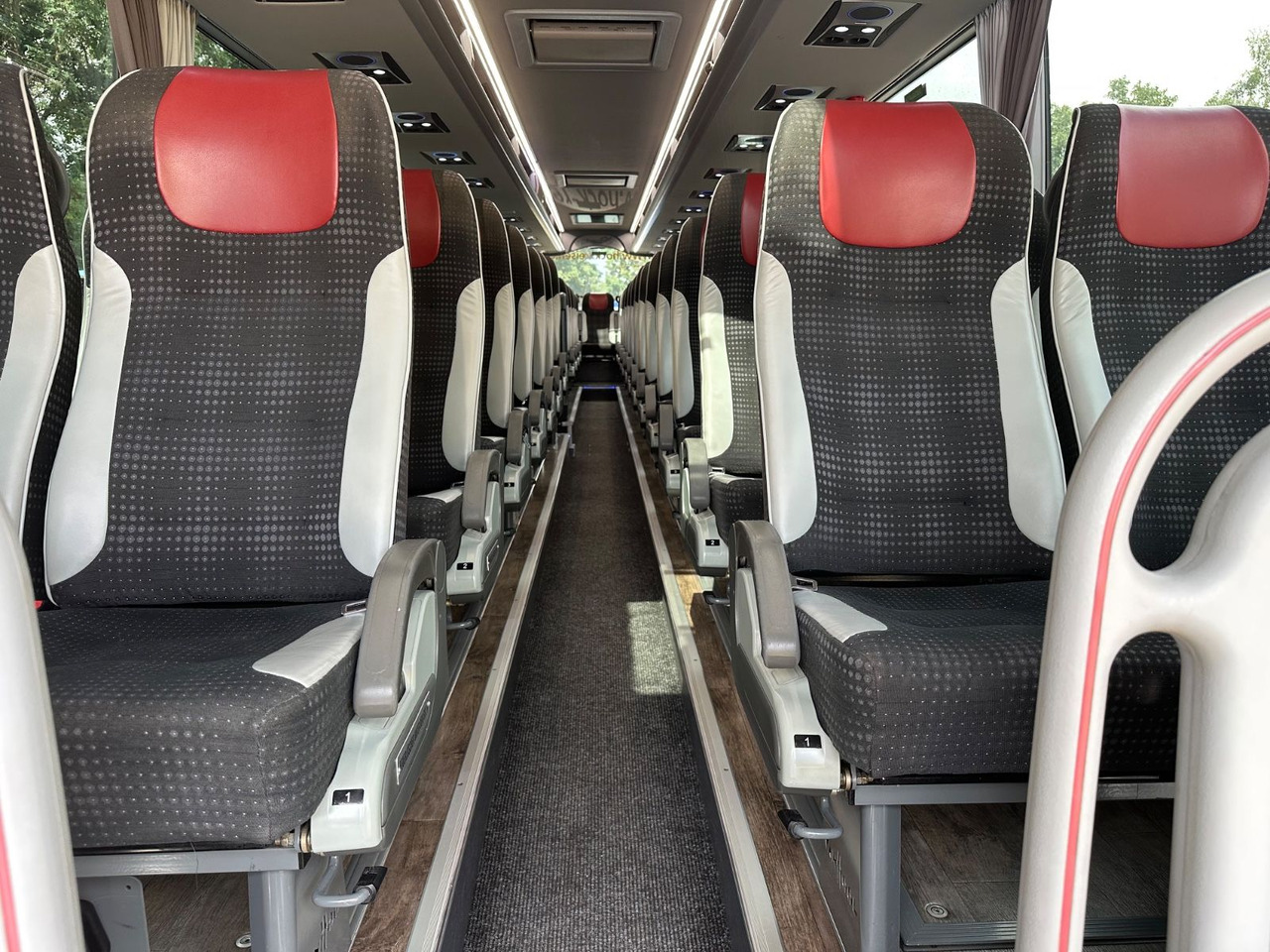 Vanhool TX16 Astron (TOP) 417 HDH/ 517 HDH в лизинг Vanhool TX16 Astron (TOP) 417 HDH/ 517 HDH: фото 21 Vanhool TX16 Astron (TOP) 417 HDH/ 517 HDH в лизинг Vanhool TX16 Astron (TOP) 417 HDH/ 517 HDH: фото 21